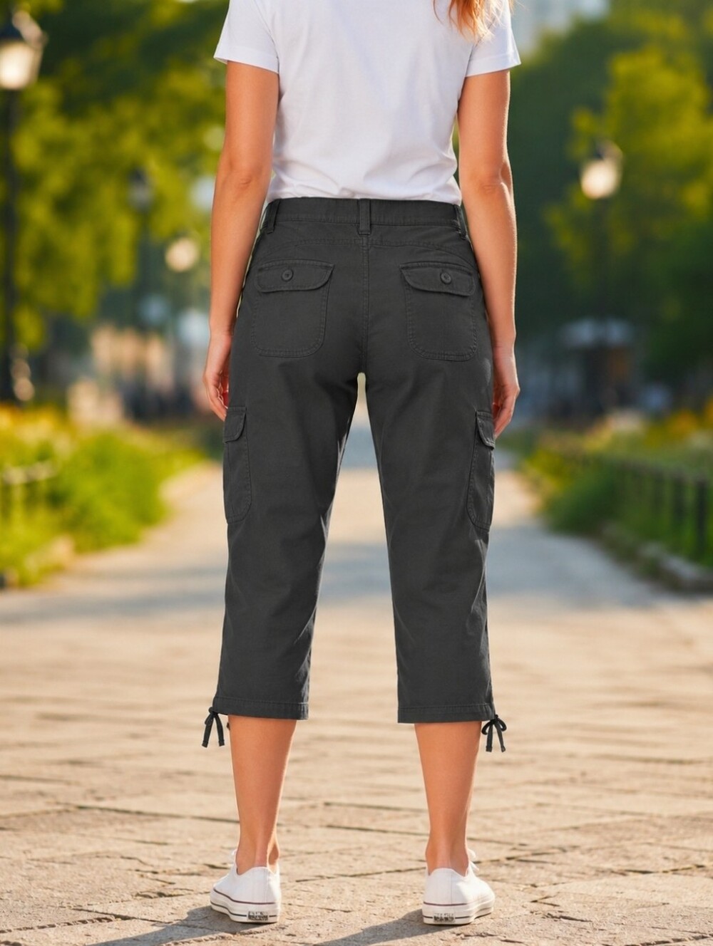 Lee Women's Grey Comfort Fit Stretch Capri Pants - Picture 2 of 15